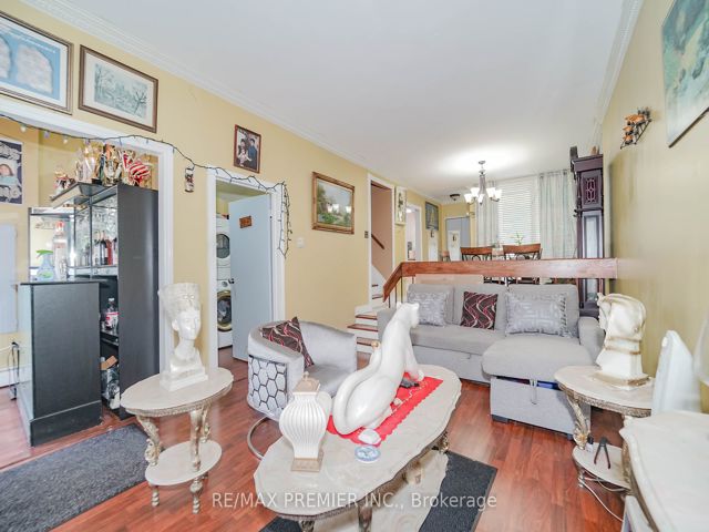 89 - 2901 Jane St E