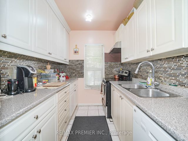 89 - 2901 Jane St E