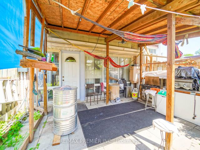 89 - 2901 Jane St E