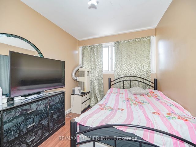 89 - 2901 Jane St E