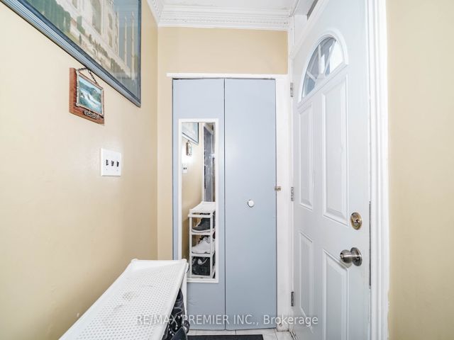 89 - 2901 Jane St E