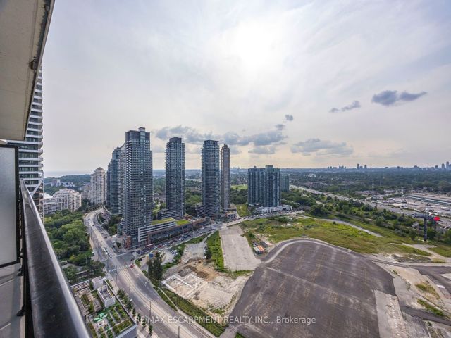 3109 - 70 Annie Craig Dr