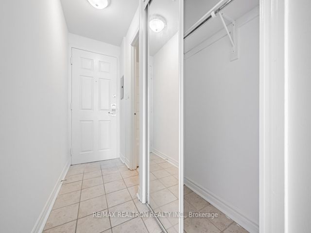 227 - 1401 Dupont St