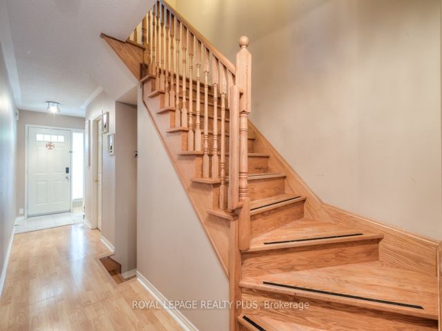 57 - 45 Bella Vista Way