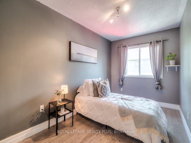 57 - 45 Bella Vista Way