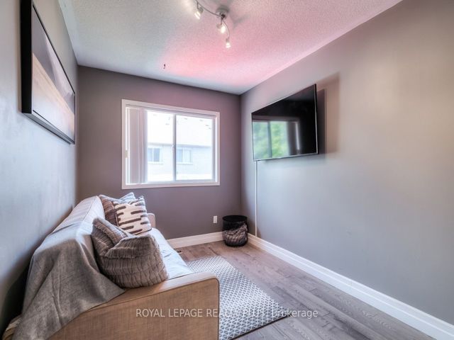 57 - 45 Bella Vista Way