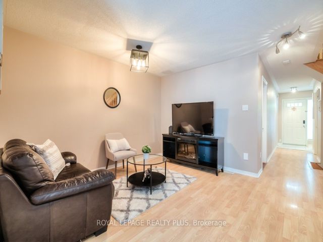 57 - 45 Bella Vista Way