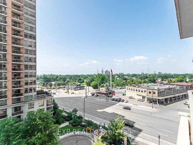 701 - 5229 Dundas St W