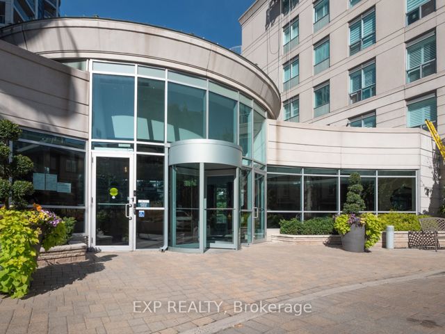 501 - 2111 Lakeshore Blvd W