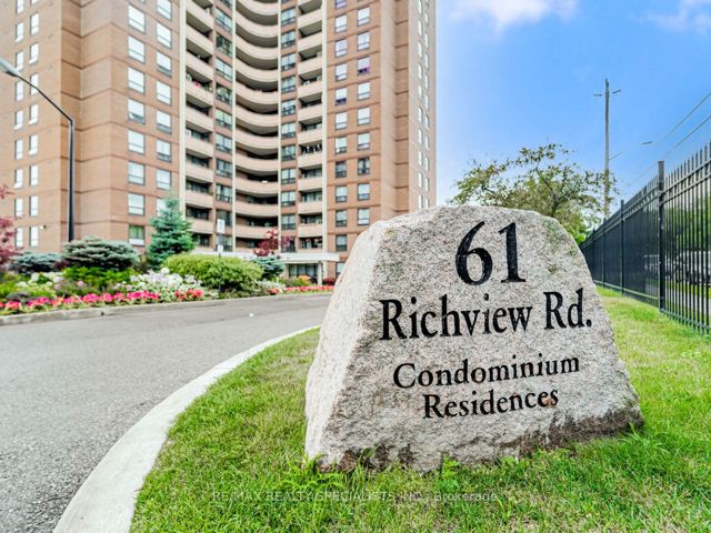 1403 - 61 Richview Rd