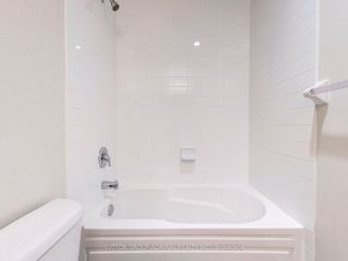 221 - 39 Annie Craig Dr