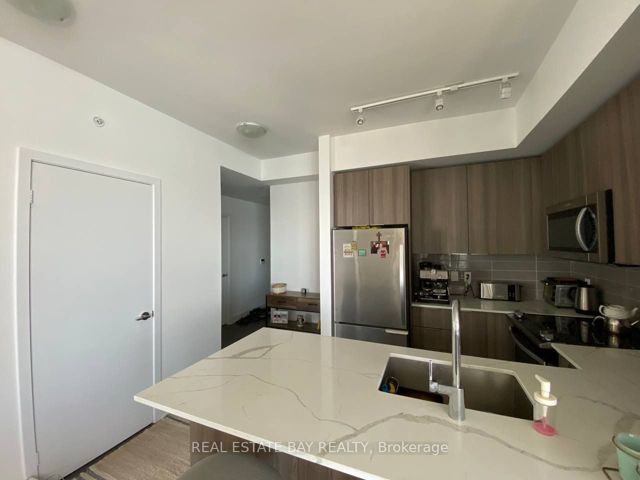 2816 - 30 Shore Breeze Dr