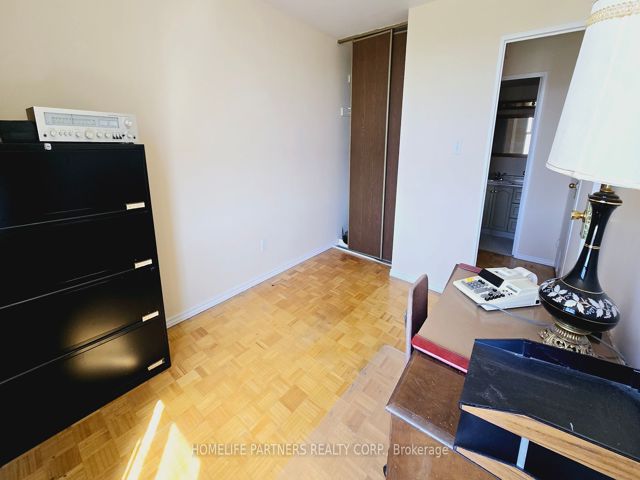 315 - 2825 Islington Ave