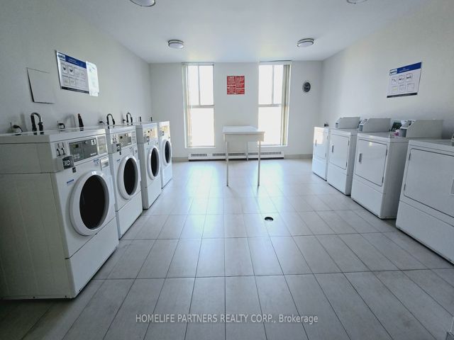 315 - 2825 Islington Ave
