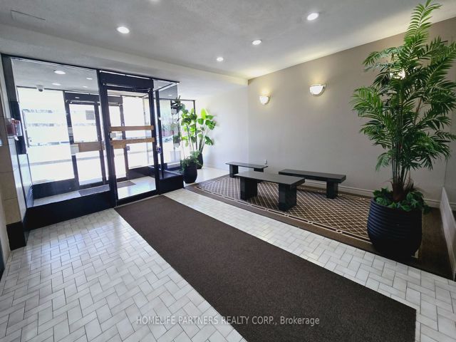 315 - 2825 Islington Ave