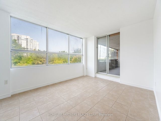 303 - 40 Panorama Crt