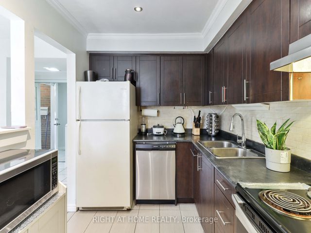 244 - 260 John Garland Blvd