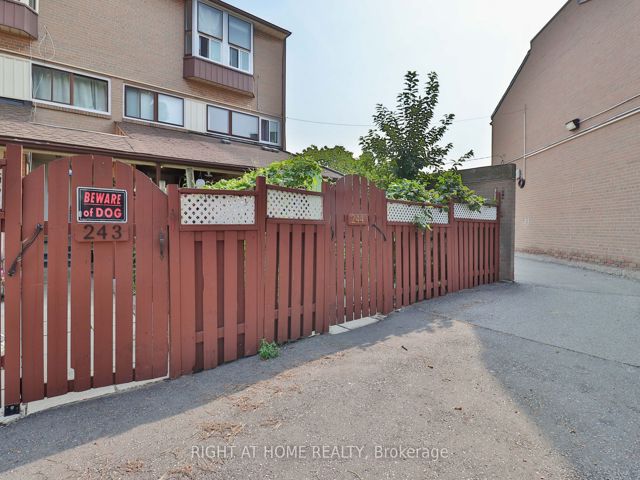 244 - 260 John Garland Blvd
