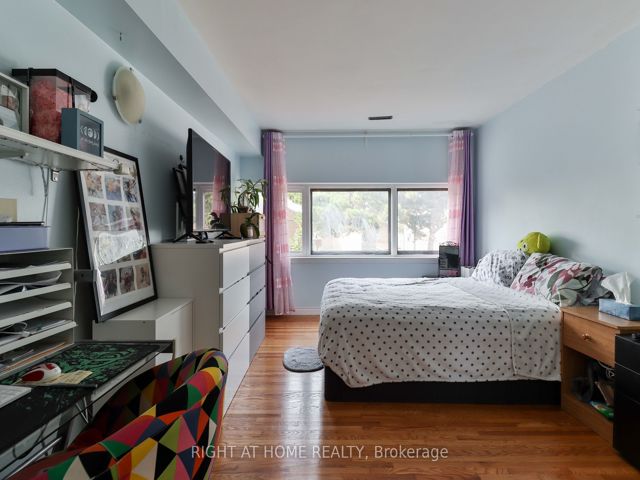 244 - 260 John Garland Blvd