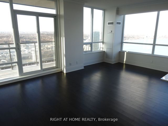 4304 - 2230 Lake Shore Blvd W