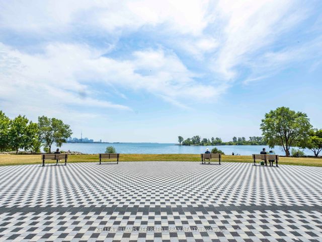 213 - 2121 Lake Shore Blvd W