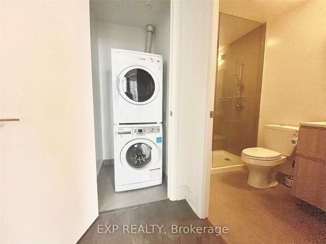 1601 - 36 Park Lawn Rd W