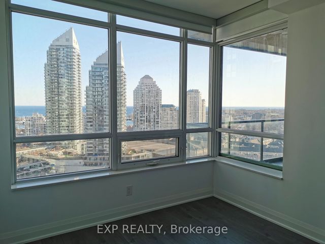 1601 - 36 Park Lawn Rd W
