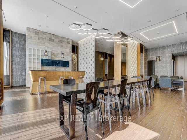 1601 - 36 Park Lawn Rd W