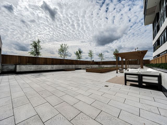201 - 859 The Queensway