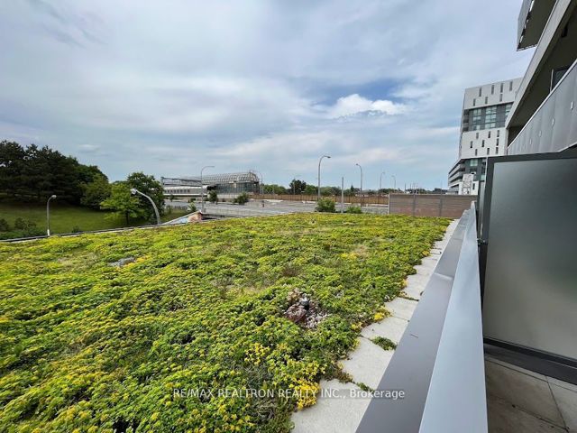 307 - 160 Flemington Rd