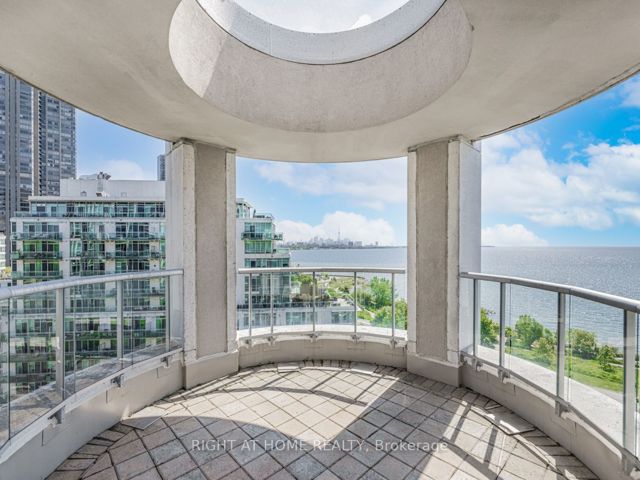 LPH19 - 2095 Lake Shore Blvd W