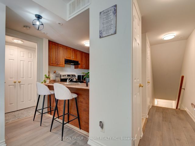 2003 - 3049 Finch Ave W