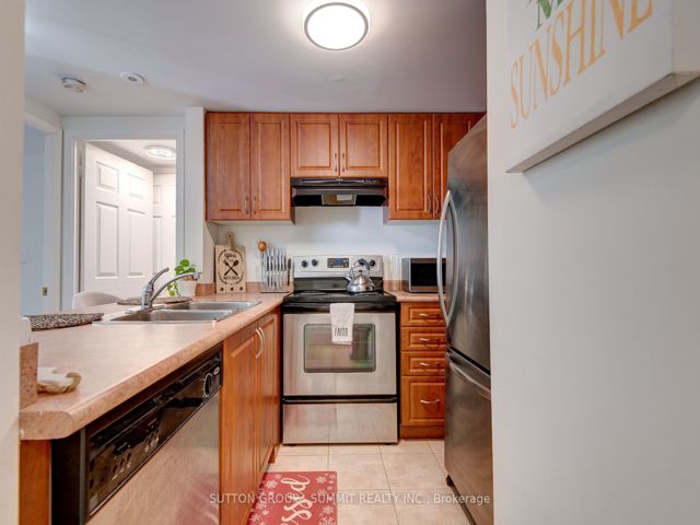 2003 - 3049 Finch Ave W