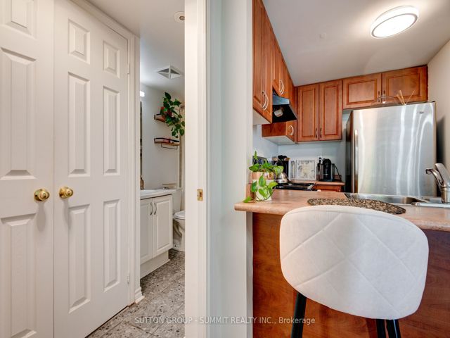 2003 - 3049 Finch Ave W