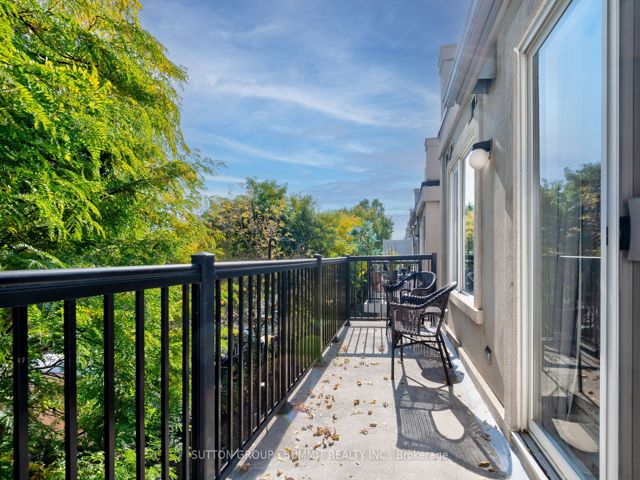 2003 - 3049 Finch Ave W