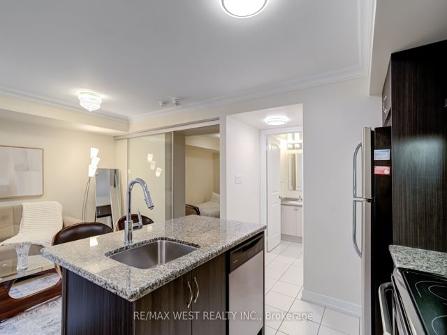 43 - 2315 Sheppard Ave W