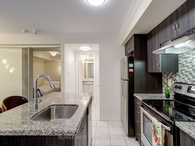 43 - 2315 Sheppard Ave W