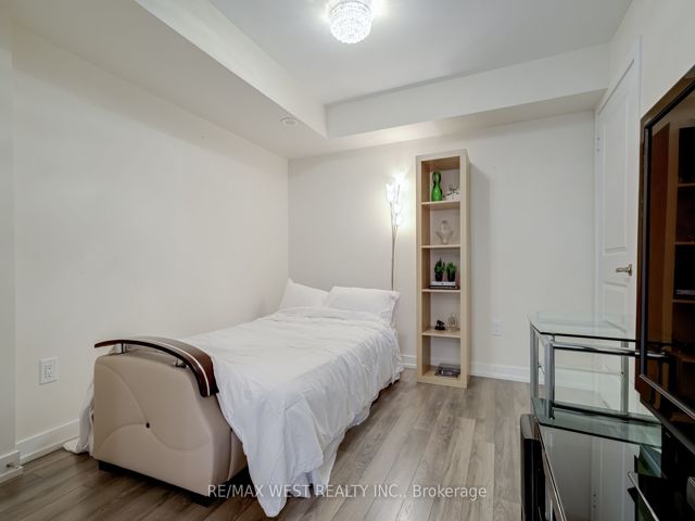 43 - 2315 Sheppard Ave W